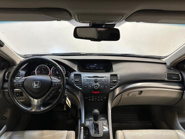 Honda Accord VIII Рестайлинг с пробегом 2011 года, цена 1 430 000 рублей, 192831 км, седан, Автокод Объявления