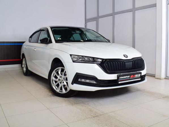 Skoda Octavia IV (A8) с пробегом 2021 года, цена 2 415 997 рублей, 84856 км, лифтбек, Автокод Объявления