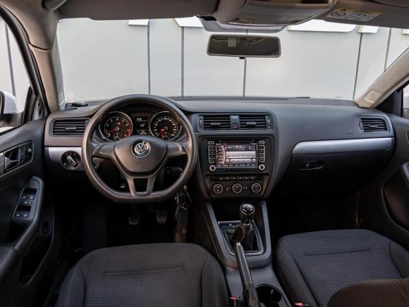 Volkswagen Jetta VI Рестайлинг с пробегом 2015 года, цена 998 000 рублей, 203599 км, седан, Автокод Объявления