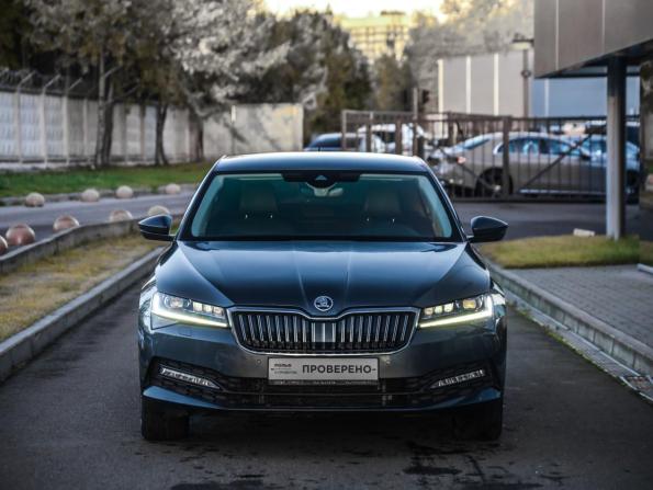 Skoda Superb III Рестайлинг с пробегом 2020 года, цена 2 749 777 рублей, 92156 км, лифтбек, Автокод Объявления