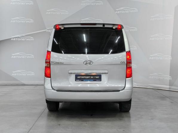 Hyundai Grand Starex I с пробегом 2008 года, цена 929 000 рублей, 302000 км, минивэн, Автокод Объявления