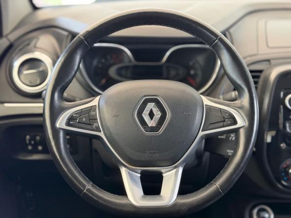 Renault Kaptur I Рестайлинг с пробегом 2021 года, цена 1 077 000 рублей, 160954 км, внедорожник, Автокод Объявления