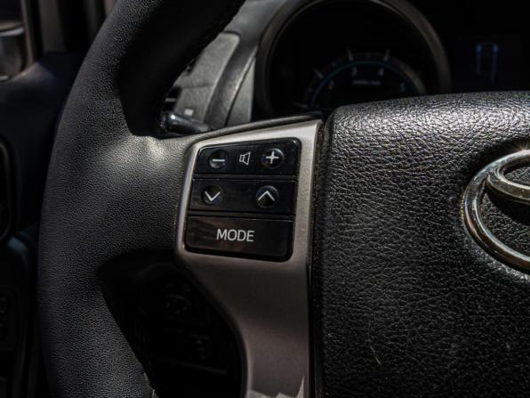 Toyota Land Cruiser Prado 150 Series с пробегом 2012 года, цена 2 699 000 рублей, 269252 км, внедорожник, Автокод Объявления