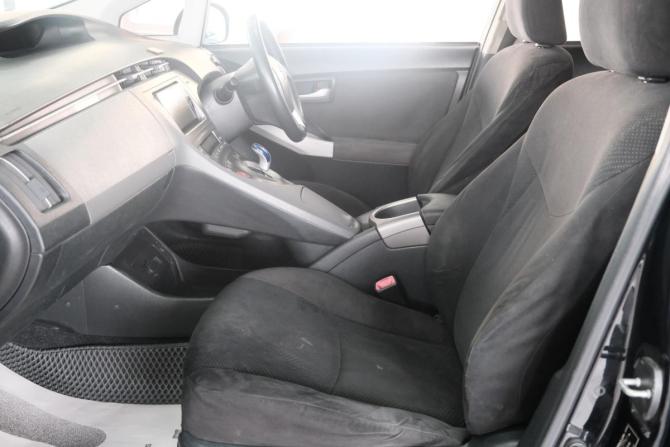Toyota Prius III Рестайлинг (XW30) с пробегом 2012 года, цена 959 000 рублей, 259500 км, лифтбек, Автокод Объявления