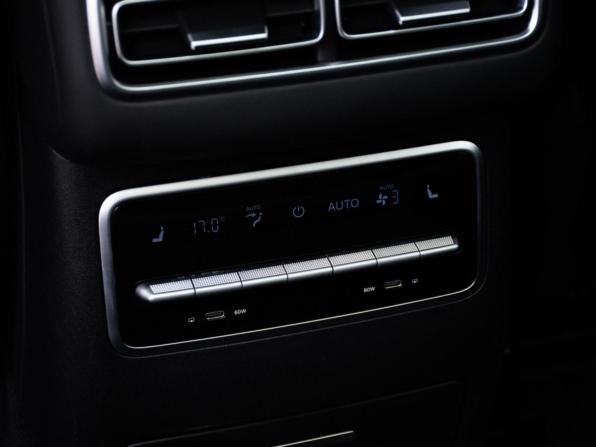 Li Auto (Lixiang) L7 I с пробегом 2023 года, цена 6 500 000 рублей, 16412 км, внедорожник, Автокод Объявления