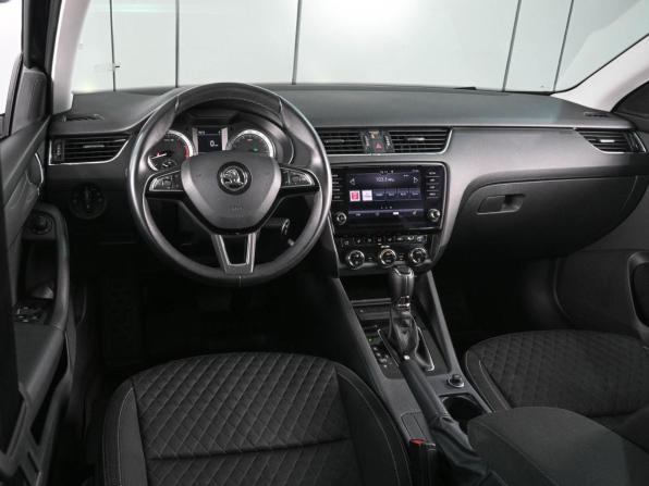 Skoda Octavia III (A7) Рестайлинг с пробегом 2017 года, цена 1 549 000 рублей, 211516 км, лифтбек, Автокод Объявления