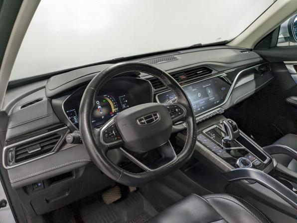 Geely Atlas Pro с пробегом 2022 года, цена 1 690 000 рублей, 74384 км, внедорожник, Автокод Объявления