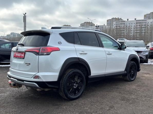 Toyota RAV4 IV (XA40) Рестайлинг с пробегом 2018 года, цена 2 295 000 рублей, 162309 км, внедорожник, Автокод Объявления