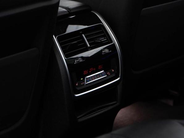 BMW X7 I (G07) Рестайлинг с пробегом 2023 года, цена 11 449 050 рублей, 59697 км, внедорожник, Автокод Объявления