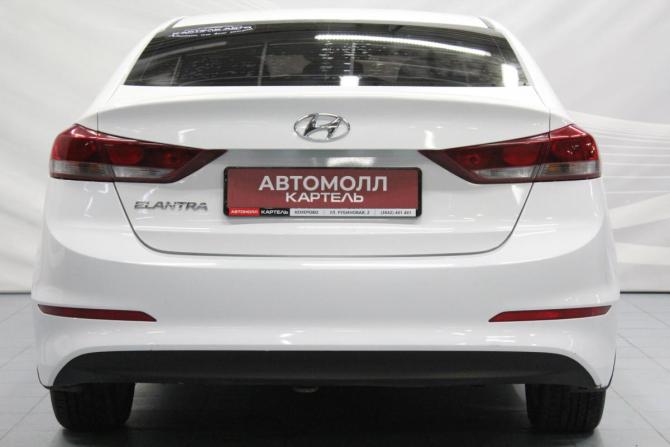 Hyundai Elantra VI (AD) с пробегом 2016 года, цена 999 000 рублей, 158468 км, седан, Автокод Объявления