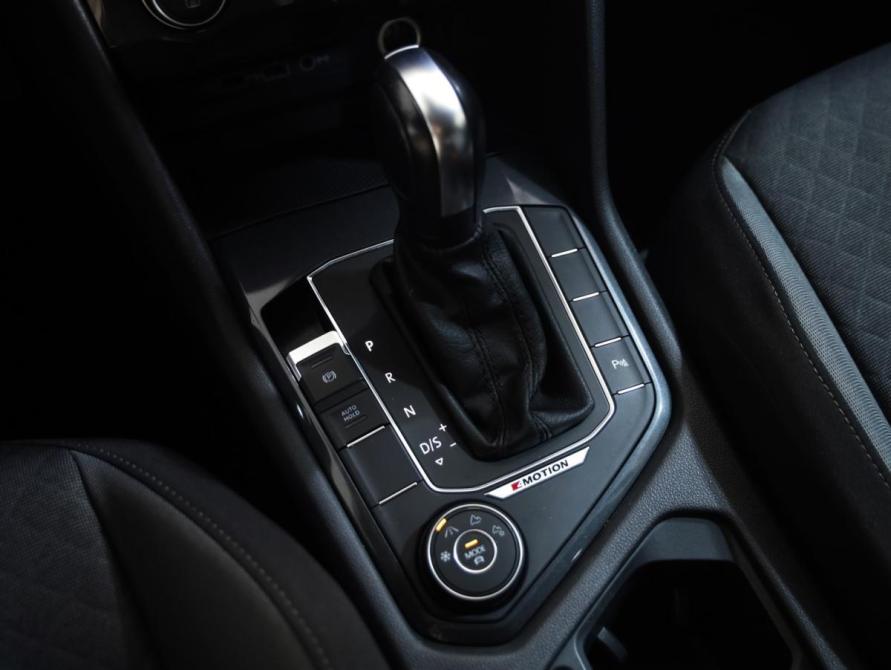 Volkswagen Tiguan II Санкт-Петербург  - изображение 19