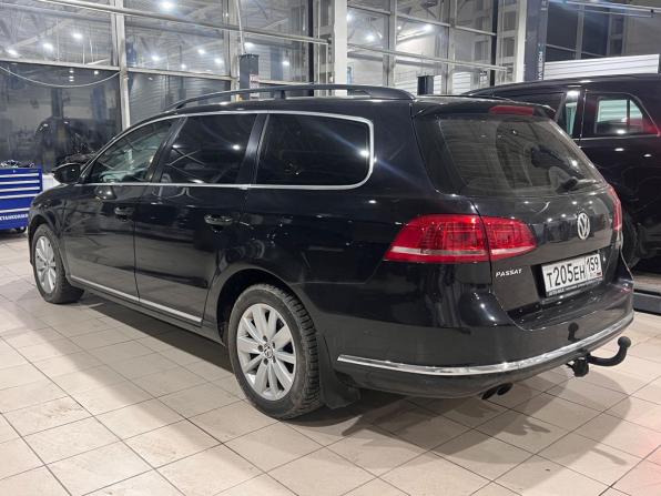 Volkswagen Passat B7 с пробегом 2011 года, цена 1 030 000 рублей, 218448 км, универсал, Автокод Объявления