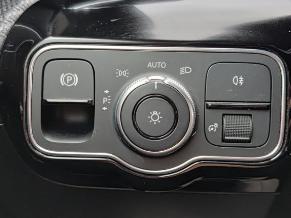 Mercedes-Benz A-Класс IV (W177) с пробегом 2018 года, цена 2 279 000 рублей, 58890 км, хэтчбек, Автокод Объявления