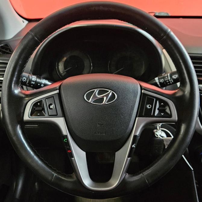 Hyundai Solaris I Рестайлинг Вологда  - изображение 11