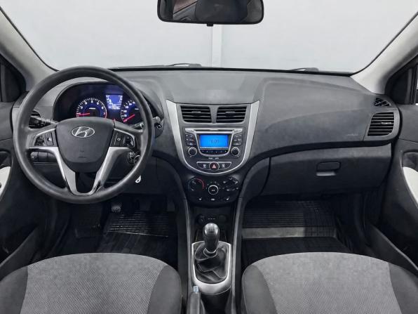 Hyundai Solaris I с пробегом 2013 года, цена 749 000 рублей, 179245 км, седан, Автокод Объявления