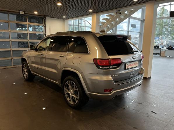 Jeep Grand Cherokee IV (WK2) Рестайлинг с пробегом 2021 года, цена 5 000 000 рублей, 72671 км, внедорожник, Автокод Объявления