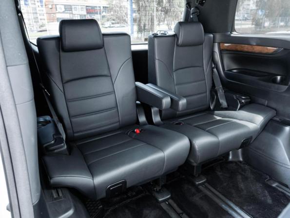 Toyota Alphard III с пробегом 2017 года, цена 4 462 500 рублей, 78161 км, минивэн, Автокод Объявления
