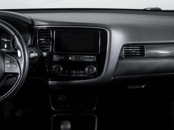 Mitsubishi Outlander III Рестайлинг 2 с пробегом 2018 года, цена 2 250 000 рублей, 113802 км, внедорожник, Автокод Объявления
