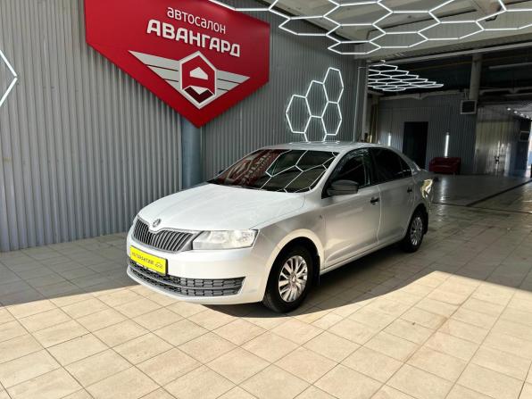 Skoda Rapid I с пробегом 2016 года, цена 990 000 рублей, 106000 км, лифтбек, Автокод Объявления