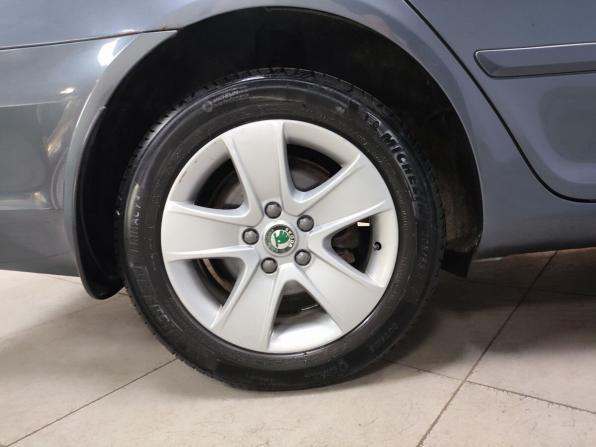 Skoda Octavia II (A5) Рестайлинг с пробегом 2011 года, цена 849 000 рублей, 114880 км, лифтбек, Автокод Объявления
