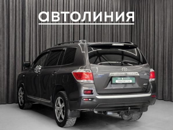 Toyota Highlander II (XU40) Рестайлинг с пробегом 2013 года, цена 1 980 000 рублей, 273000 км, внедорожник, Автокод Объявления