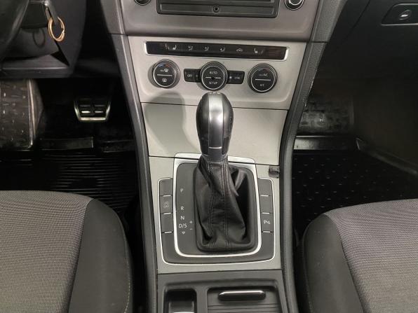 Volkswagen Golf VII с пробегом 2014 года, цена 960 000 рублей, 151905 км, хэтчбек, Автокод Объявления