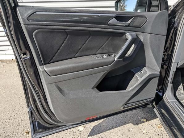 Volkswagen Tiguan II с пробегом 2018 года, цена 2 380 000 рублей, 105348 км, внедорожник, Автокод Объявления