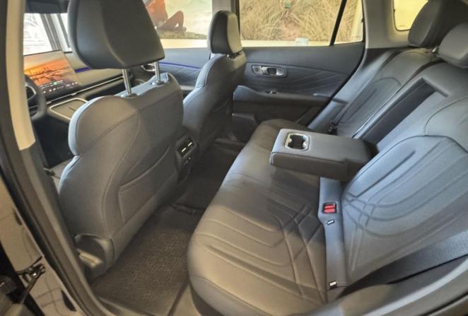 Новый Geely EX5 EM-i 2026 года, цена 3 969 990 рублей, внедорожник, Автокод Объявления
