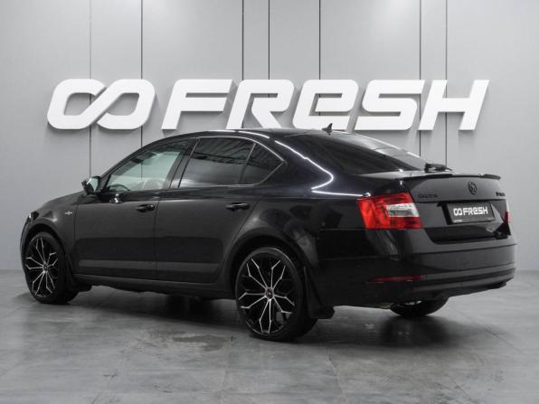 Skoda Octavia III (A7) Рестайлинг с пробегом 2019 года, цена 1 679 000 рублей, 178478 км, лифтбек, Автокод Объявления