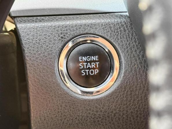 Toyota Camry VIII (XV70) с пробегом 2018 года, цена 2 365 000 рублей, 129633 км, седан, Автокод Объявления