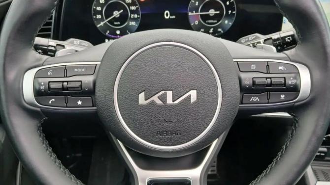 Kia Sportage V с пробегом 2023 года, цена 3 724 000 рублей, 40748 км, внедорожник, Автокод Объявления