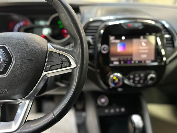 Renault Kaptur I Рестайлинг с пробегом 2020 года, цена 1 690 000 рублей, 98247 км, внедорожник, Автокод Объявления