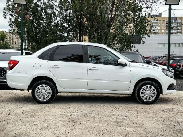 Lada (ВАЗ) Granta I Рестайлинг с пробегом 2022 года, цена 679 000 рублей, 49732 км, седан, Автокод Объявления