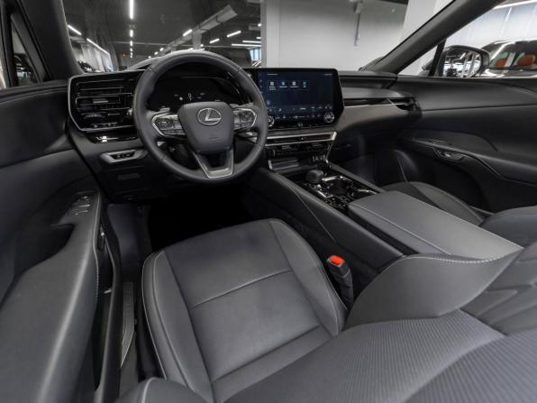 Lexus RX V с пробегом 2026 года, цена 7 950 000 рублей, 122 км, внедорожник, Автокод Объявления
