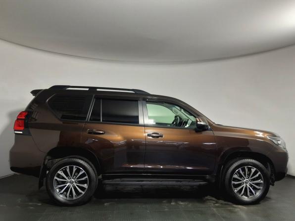 Toyota Land Cruiser Prado 150 Series Рестайлинг 2 с пробегом 2018 года, цена 5 650 000 рублей, 106700 км, внедорожник, Автокод Объявления