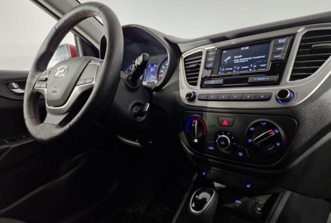 Hyundai Solaris II Рестайлинг с пробегом 2020 года, цена 1 450 000 рублей, 100206 км, седан, Автокод Объявления