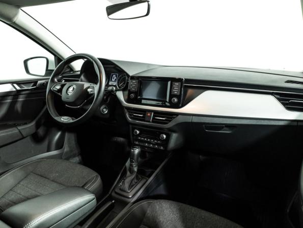 Skoda Rapid II с пробегом 2022 года, цена 1 842 000 рублей, 57828 км, лифтбек, Автокод Объявления