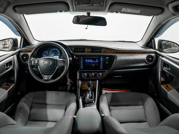 Toyota Corolla XI (E160 E170 E180) Рестайлинг 1 с пробегом 2016 года, цена 1 600 000 рублей, 104937 км, седан, Автокод Объявления