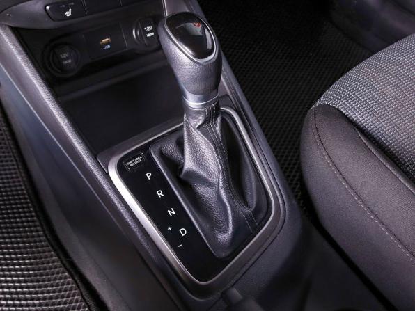 Hyundai Solaris II Рестайлинг с пробегом 2021 года, цена 1 599 000 рублей, 68000 км, седан, Автокод Объявления