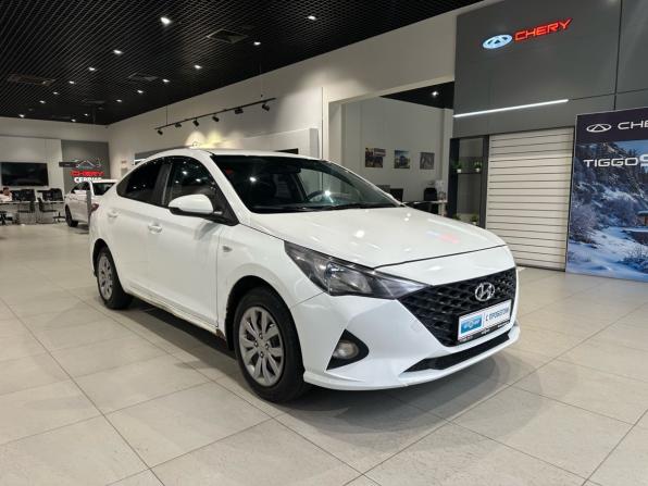 Hyundai Solaris II Рестайлинг с пробегом 2020 года, цена 898 700 рублей, 341485 км, седан, Автокод Объявления