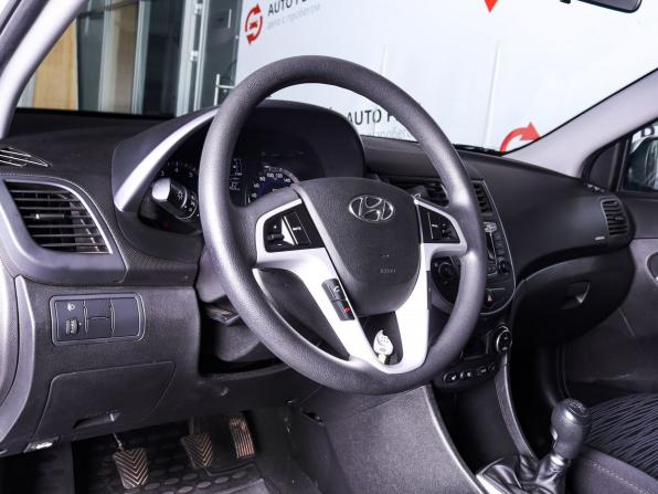 Hyundai Solaris I Рестайлинг с пробегом 2016 года, цена 1 079 000 рублей, 58430 км, седан, Автокод Объявления