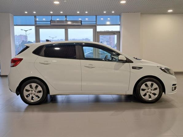 Kia Rio III Рестайлинг с пробегом 2017 года, цена 1 080 000 рублей, 178590 км, седан, Автокод Объявления
