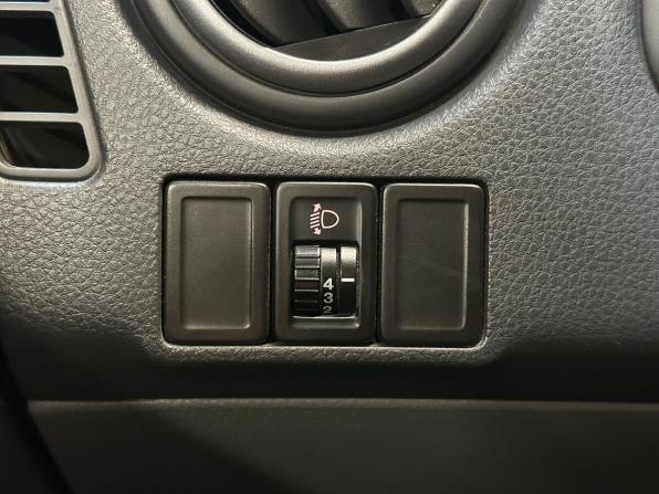Suzuki SX4 I (Classic) Рестайлинг с пробегом 2011 года, цена 780 000 рублей, 215079 км, хэтчбек, Автокод Объявления