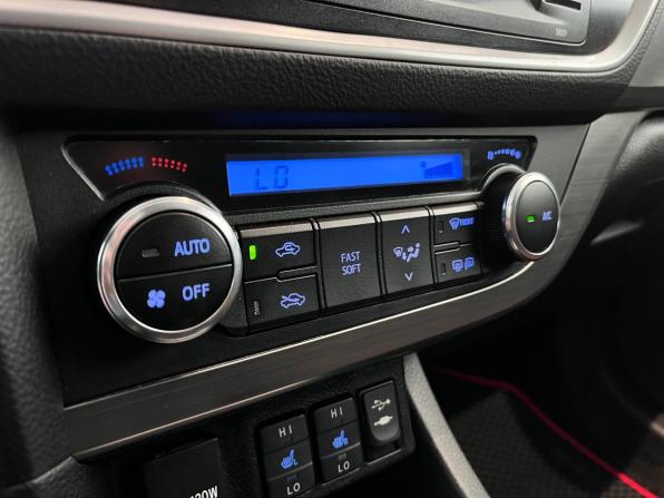 Toyota Auris II с пробегом 2013 года, цена 1 190 000 рублей, 188618 км, хэтчбек, Автокод Объявления