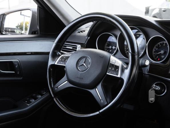 Mercedes-Benz E-Класс IV (W212 S212 C207) Рестайлинг с пробегом 2014 года, цена 1 750 000 рублей, 280619 км, седан, Автокод Объявления