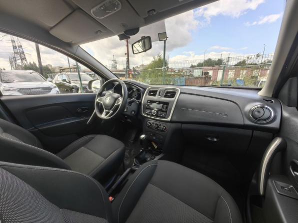 Renault Sandero II Рестайлинг с пробегом 2019 года, цена 1 309 000 рублей, 66974 км, хэтчбек, Автокод Объявления