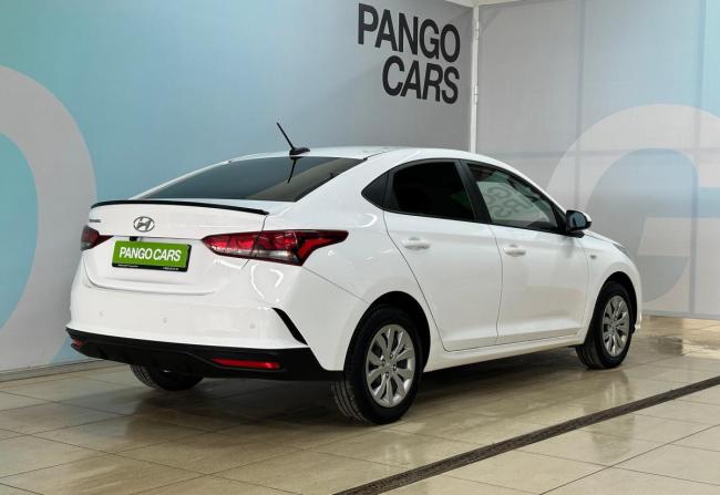 Hyundai Solaris II Рестайлинг с пробегом 2021 года, цена 1 540 000 рублей, 77043 км, седан, Автокод Объявления