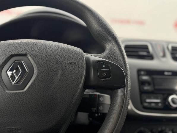 Renault Sandero II с пробегом 2017 года, цена 989 000 рублей, 119961 км, хэтчбек, Автокод Объявления