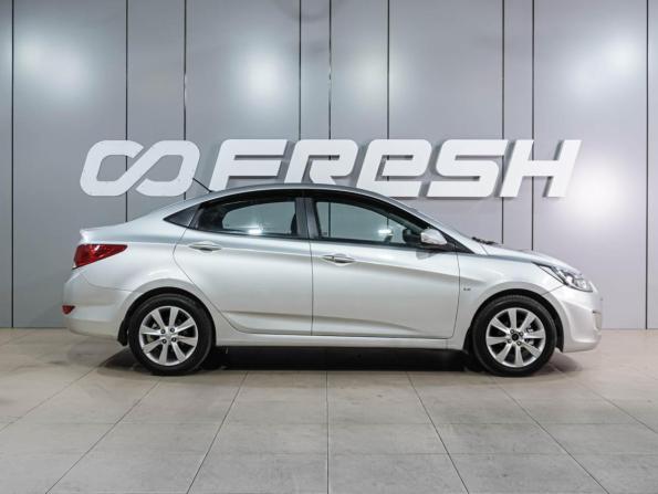 Hyundai Solaris I с пробегом 2013 года, цена 969 000 рублей, 142241 км, седан, Автокод Объявления