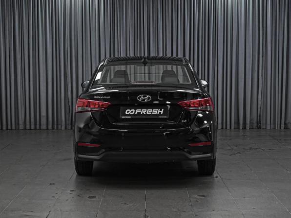 Hyundai Solaris II с пробегом 2018 года, цена 1 299 000 рублей, 154649 км, седан, Автокод Объявления